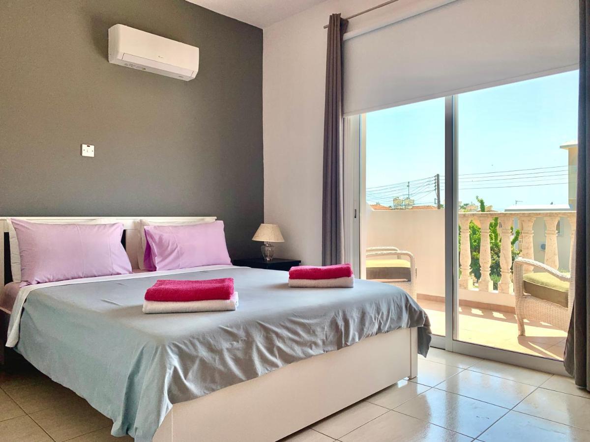 Diana Townhouse 1 Apartment Paphos ภายนอก รูปภาพ