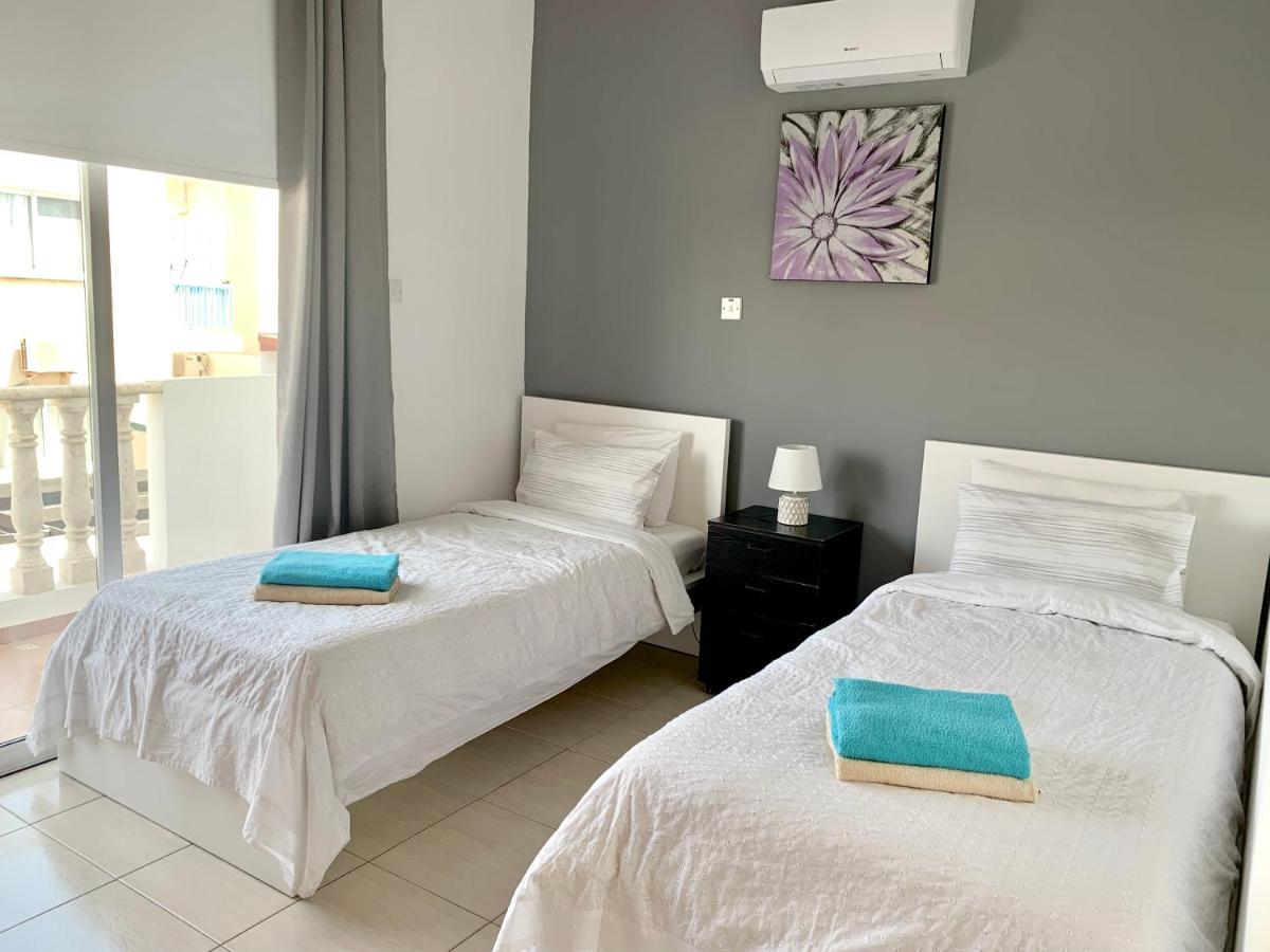 Diana Townhouse 1 Apartment Paphos ภายนอก รูปภาพ