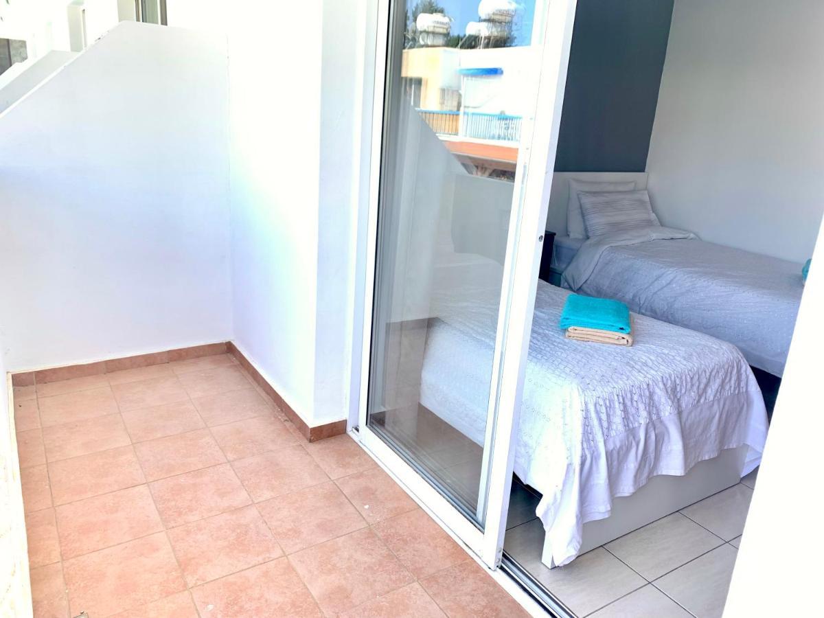Diana Townhouse 1 Apartment Paphos ภายนอก รูปภาพ