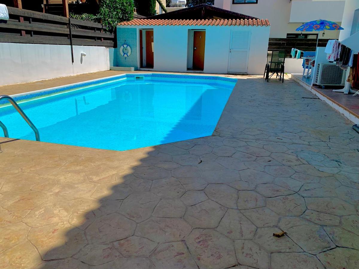 Diana Townhouse 1 Apartment Paphos ภายนอก รูปภาพ