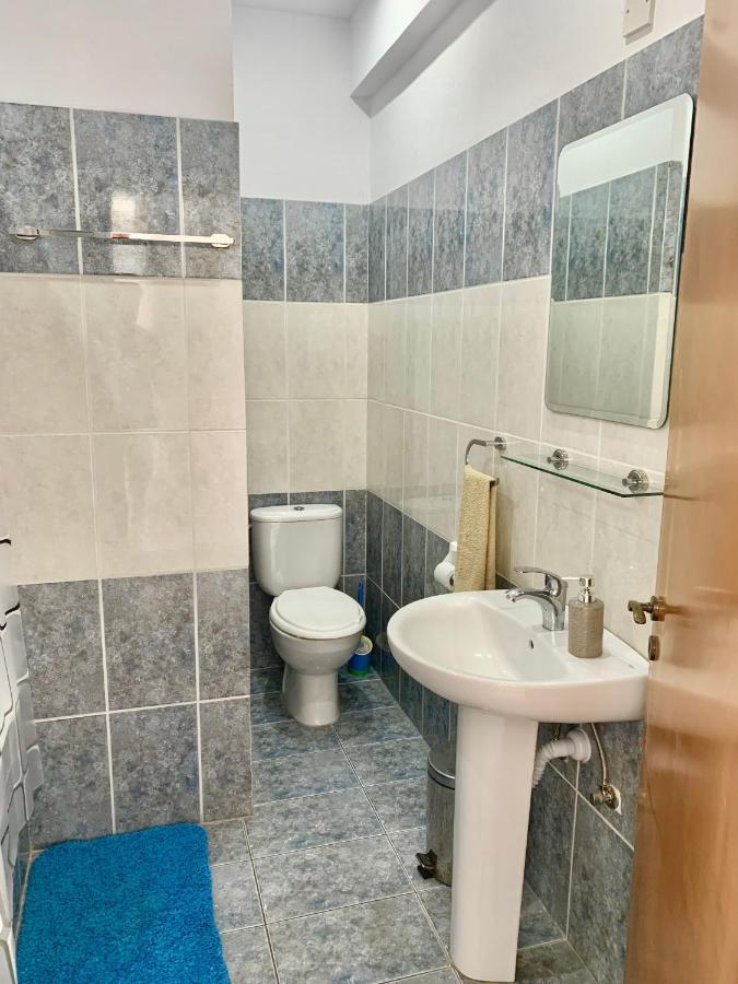 Diana Townhouse 1 Apartment Paphos ภายนอก รูปภาพ