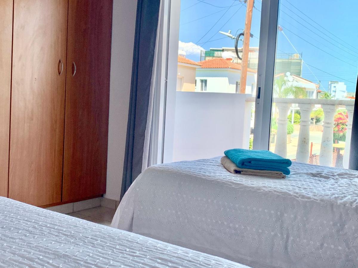 Diana Townhouse 1 Apartment Paphos ภายนอก รูปภาพ