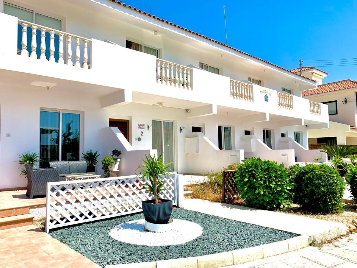 Diana Townhouse 1 Apartment Paphos ภายนอก รูปภาพ