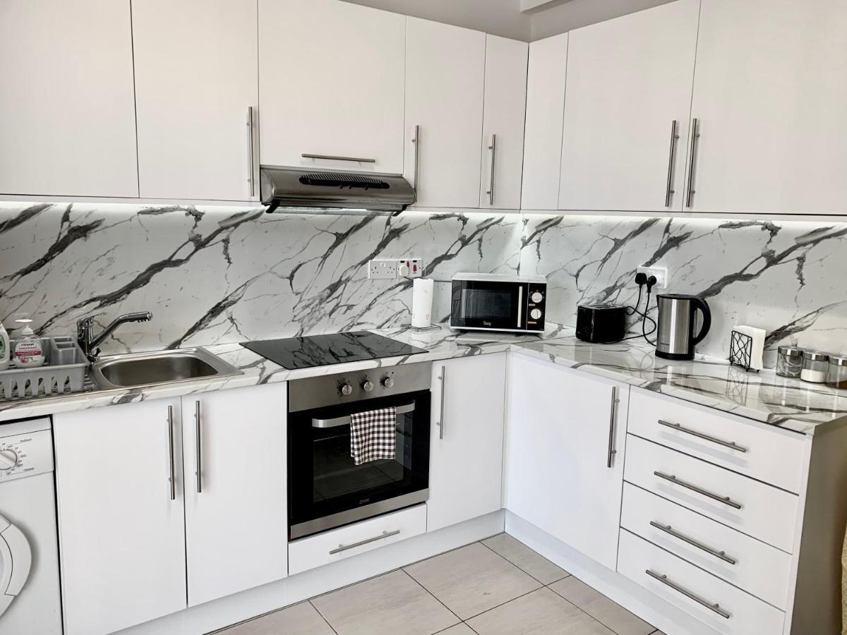 Diana Townhouse 1 Apartment Paphos ภายนอก รูปภาพ